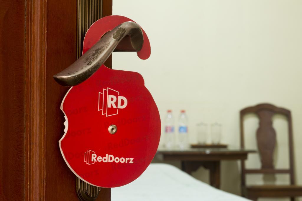 Reddoorz Plus Near Parahyangan University Bandung Exterior photo